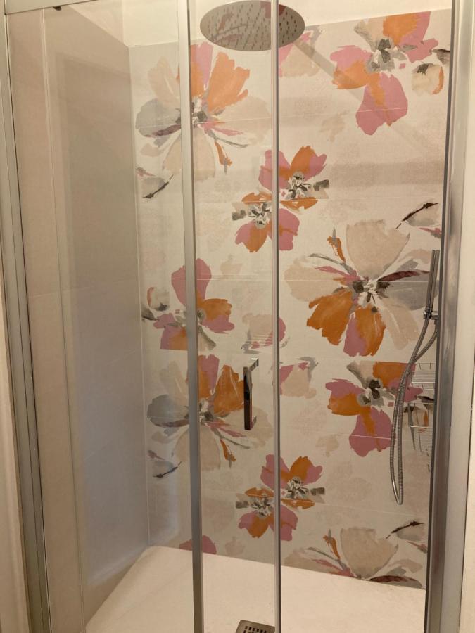 Appartamento Al Lago Lesa Exterior foto